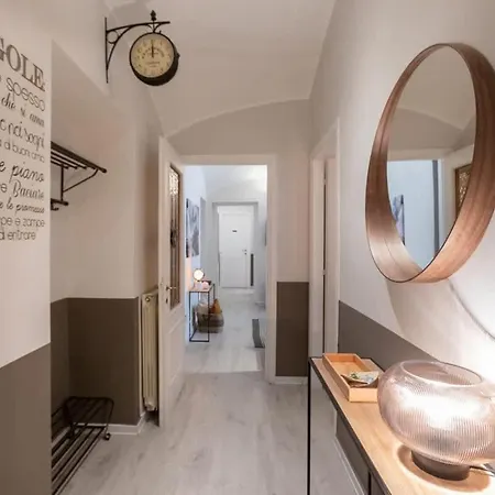 Stazione Termini - Primo Piano Con Ascensore Holiday home *